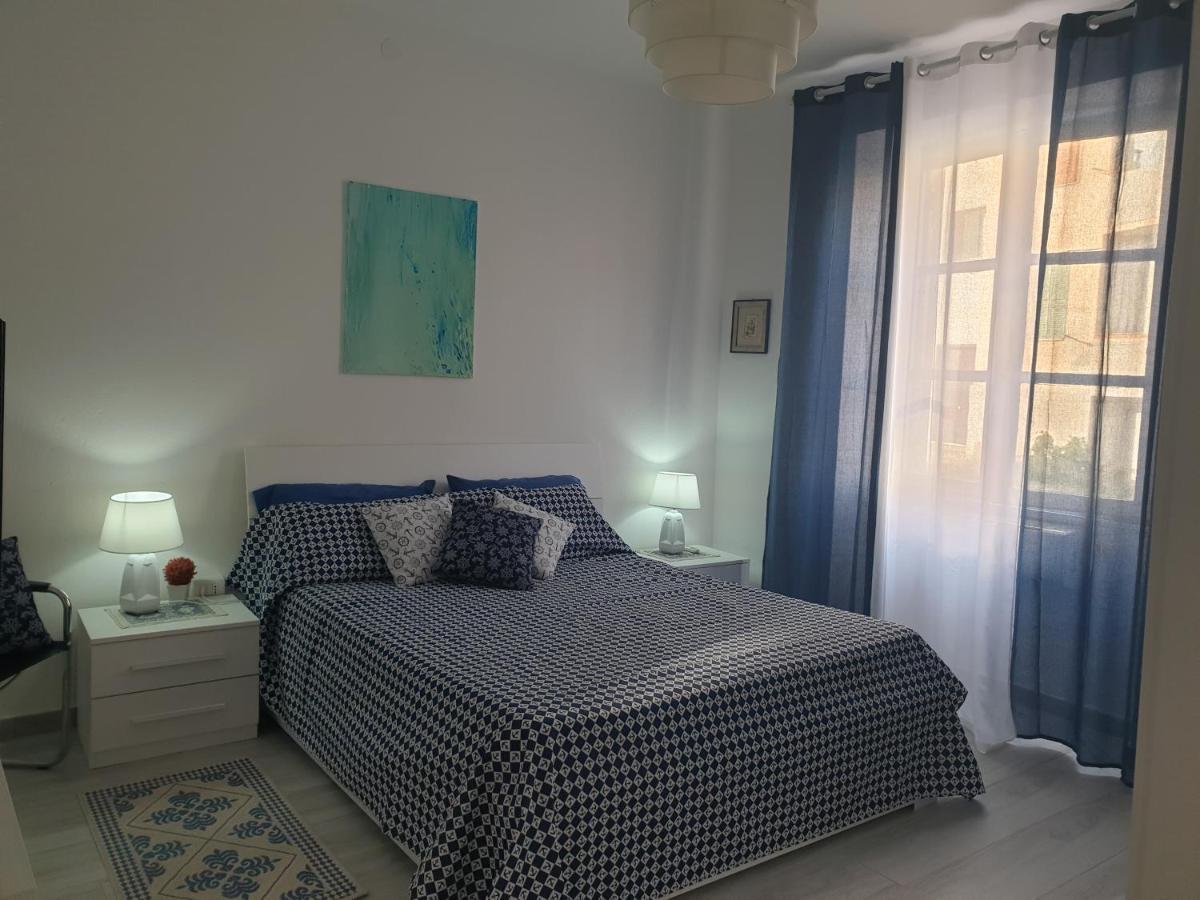 Appartamento In Centro Vista Mare SantʼAntìoco Kültér fotó